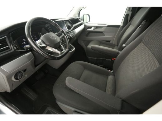 Volkswagen Transporter 2.0 TDI BULLI 150PK L2H1 | Automaat | Dubbele Cabine | Airco | Cruise | Virtual | Camera | Carpla... ActivLease financial lease