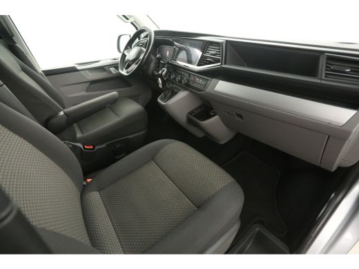 Volkswagen Transporter 2.0 TDI BULLI 150PK L2H1 | Automaat | Dubbele Cabine | Airco | Cruise | Virtual | Camera | Carpla... ActivLease financial lease