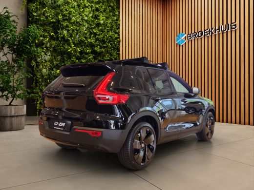 Volvo  EX40 Single Motor Ext. Range Ultra Black Edition 82 kWh | Panoramadak | Harman/Kardon | 360 Camera | M... ActivLease financial lease