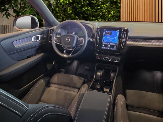 Volvo  EX40 Single Motor Ext. Range Ultra Black Edition 82 kWh | Panoramadak | Harman/Kardon | 360 Camera | M... ActivLease financial lease