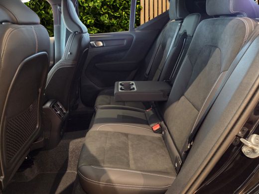 Volvo  EX40 Single Motor Ext. Range Ultra Black Edition 82 kWh | Panoramadak | Harman/Kardon | 360 Camera | M... ActivLease financial lease