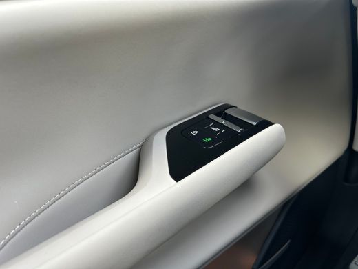 Volvo  EX90 Twin Motor Ultra 7p. 106 kWh | 7 zitplaatsen (derde zitrij) | Bowers & Wilkins audiosysteem | Ext... ActivLease financial lease