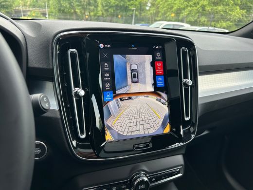 Volvo  XC40 2.0 B4 Plus Dark | Pano | 360 camera | Nubuck bekleding | 20" velg | Pixel-LED | Harman/Kardon | ... ActivLease financial lease