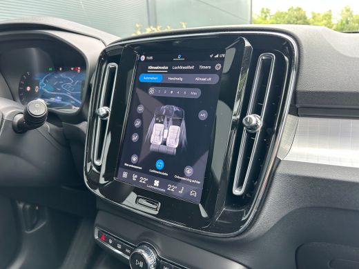 Volvo  XC40 2.0 B4 Plus Dark | Pano | 360 camera | Nubuck bekleding | 20" velg | Pixel-LED | Harman/Kardon | ... ActivLease financial lease