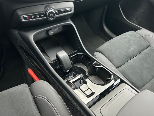 Volvo  XC40 2.0 B4 Plus Dark | Pano | 360 camera | Nubuck bekleding | 20" velg | Pixel-LED | Harman/Kardon | ... ActivLease financial lease