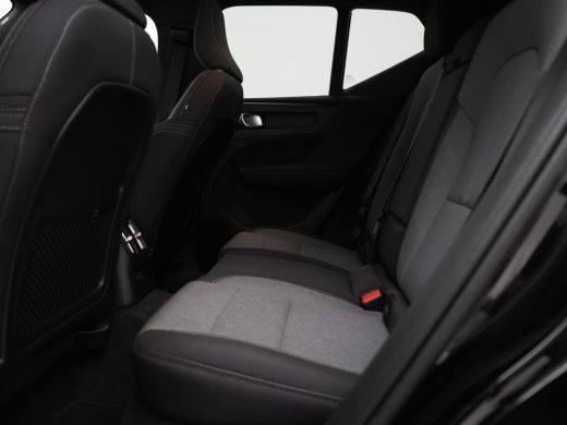 Volvo  XC40 T4 Recharge Plus Dark | Harman/Kardon | Elek Stoel | Keyless | Trekhaak | Stoel- & Stuurverwarmin... ActivLease financial lease