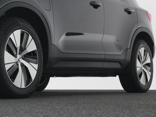 Volvo  XC40 T4 Recharge Plus Dark | Harman/Kardon | Elek Stoel | Keyless | Trekhaak | Stoel- & Stuurverwarmin... ActivLease financial lease