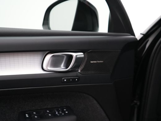 Volvo  XC40 T4 Recharge Plus Dark | Harman/Kardon | Elek Stoel | Keyless | Trekhaak | Stoel- & Stuurverwarmin... ActivLease financial lease