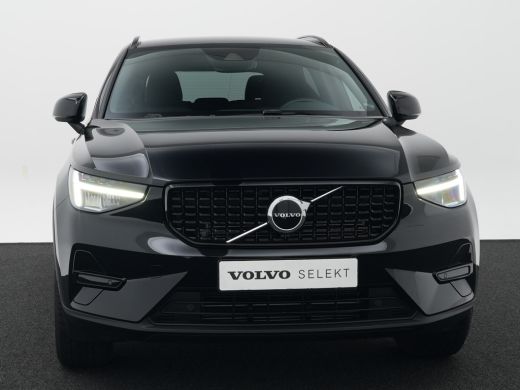 Volvo  XC40 T4 Recharge Plus Dark | Harman/Kardon | Elek Stoel | Keyless | Trekhaak | Stoel- & Stuurverwarmin... ActivLease financial lease
