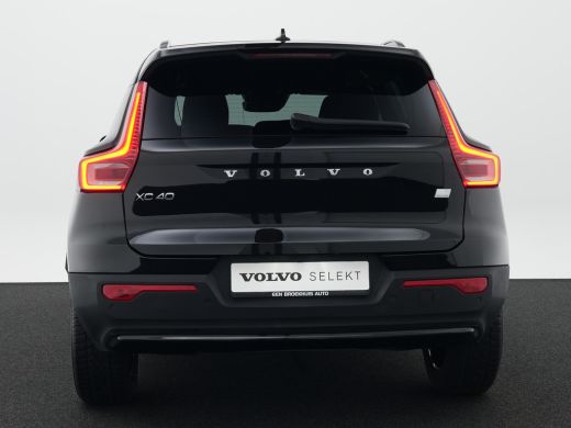 Volvo  XC40 T4 Recharge Plus Dark | Harman/Kardon | Elek Stoel | Keyless | Trekhaak | Stoel- & Stuurverwarmin... ActivLease financial lease