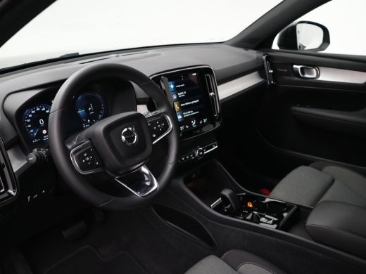 Volvo  XC40 T4 Recharge Plus Dark | Harman/Kardon | Elek Stoel | Keyless | Trekhaak | Stoel- & Stuurverwarmin... ActivLease financial lease