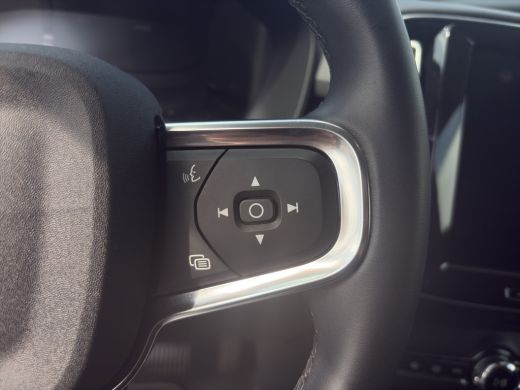 Volvo  XC40 Ultimate T4 | Stoelverwarming | Keyless start \ entry | Camera | Lederen bekleding | Elektrische ... ActivLease financial lease