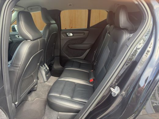 Volvo  XC40 Ultimate T4 | Stoelverwarming | Keyless start \ entry | Camera | Lederen bekleding | Elektrische ... ActivLease financial lease