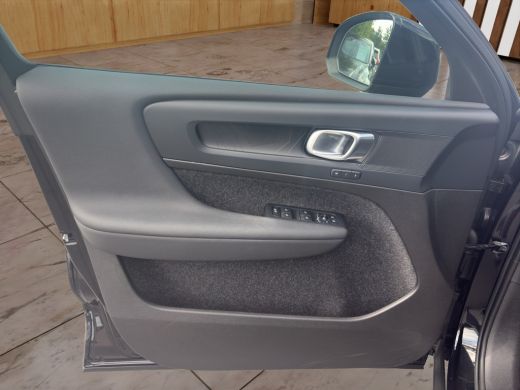 Volvo  XC40 Ultimate T4 | Stoelverwarming | Keyless start \ entry | Camera | Lederen bekleding | Elektrische ... ActivLease financial lease