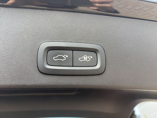Volvo  XC40 Ultimate T4 | Stoelverwarming | Keyless start \ entry | Camera | Lederen bekleding | Elektrische ... ActivLease financial lease