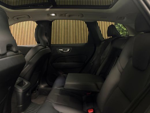 Volvo  XC60 T6 AWD Recharge Plus Dark | Harman Kardon | All Season banden | Adaptieve Cruise Control | Stoelv... ActivLease financial lease