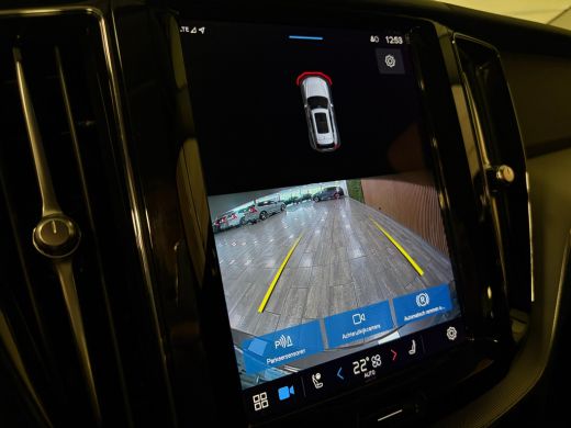 Volvo  XC60 T6 AWD Recharge Plus Dark | Harman Kardon | All Season banden | Adaptieve Cruise Control | Stoelv... ActivLease financial lease