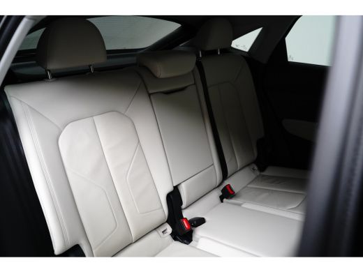 Audi Q3 45 TFSI e 245pk Advanced Edition | Leder | Navigatie | Virtual cockpit | Assistentie pakket | SOH... ActivLease financial lease