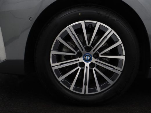 BMW 2 Serie Active Tourer 225e xDrive Luxury Line | SOH 95,1% | Trekhaak | Leder | Full LED | Head Up| Keyles... ActivLease financial lease