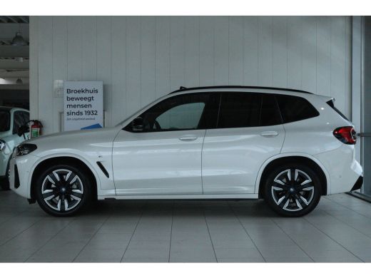 BMW iX3 Executive 80 kWh M-Sport "OP AFSPRAAK" | Adapt. Cruise | Schuifdak | Camera | Memory | Navi | Car... ActivLease financial lease