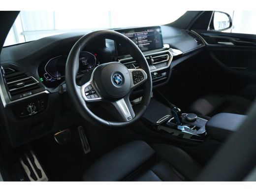 BMW iX3 Executive 80 kWh M-Sport "OP AFSPRAAK" | Adapt. Cruise | Schuifdak | Camera | Memory | Navi | Car... ActivLease financial lease