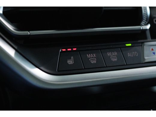 BMW iX3 Executive 80 kWh M-Sport "OP AFSPRAAK" | Adapt. Cruise | Schuifdak | Camera | Memory | Navi | Car... ActivLease financial lease