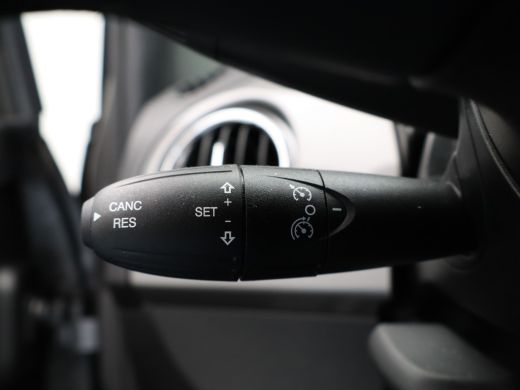 Fiat 500 1.0 Hybrid Club Cruise Control | Climate Control | Apple Carplay/Android Auto | Parkeersenoren ActivLease financial lease
