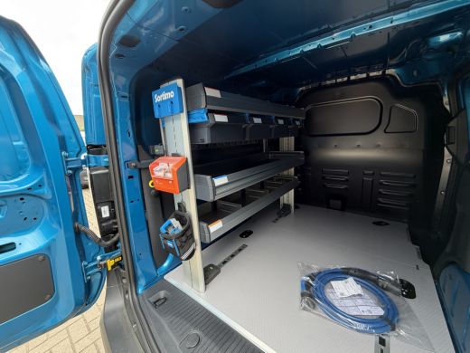 Ford E-Transit Limited 44 kWh Direct rijden/CarPlay/Sortimo inbouw/stoelverwarming ActivLease financial lease
