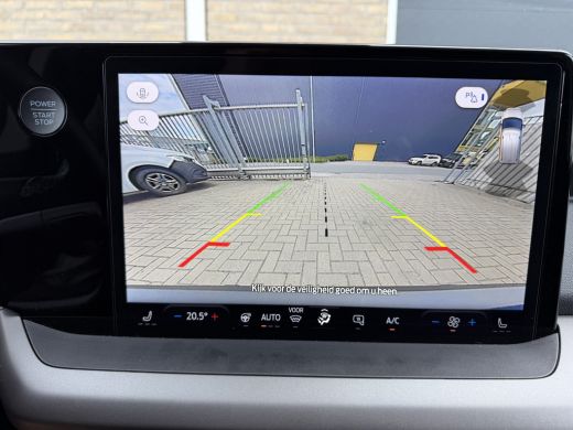 Ford E-Transit Limited 44 kWh Direct rijden/CarPlay/Sortimo inbouw/stoelverwarming ActivLease financial lease