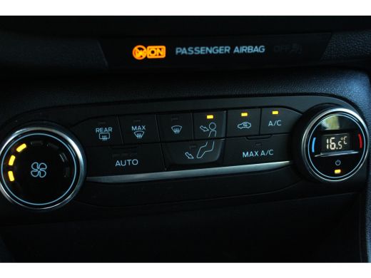 Ford Fiesta 1.0 Titanium | Climate & Cruise C. | Trekhaak | Navigatie | Park Assist | 16" LMV | Climate & Cru... ActivLease financial lease