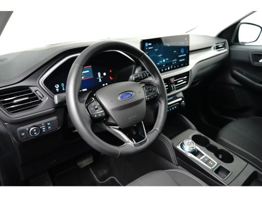 Ford Kuga 2.5 PHEV 243pk Active | Elekt. Trekhaak | Pano | LED Matrix | Technology Pack | All season | ActivLease financial lease