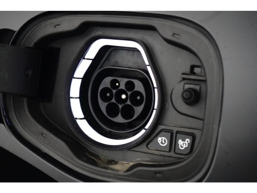 Ford Kuga 2.5 PHEV 243pk Active | Elekt. Trekhaak | Pano | LED Matrix | Technology Pack | All season | ActivLease financial lease