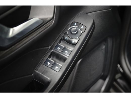 Ford Kuga 2.5 PHEV 243pk Active | Elekt. Trekhaak | Pano | LED Matrix | Technology Pack | All season | ActivLease financial lease