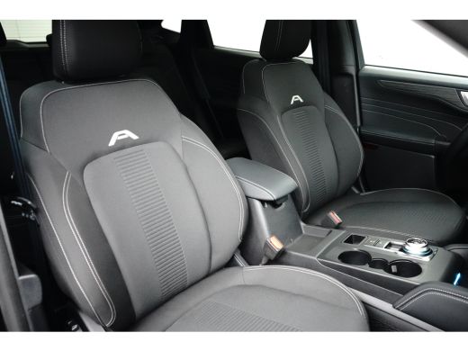 Ford Kuga 2.5 PHEV 243pk Active | Elekt. Trekhaak | Pano | LED Matrix | Technology Pack | All season | ActivLease financial lease