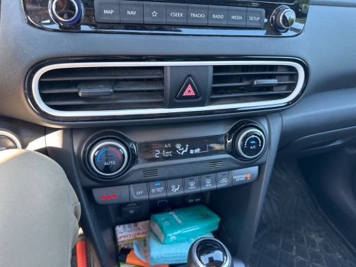Hyundai Kona 1.6 GDI HEV Fashion | NL-AUTO! | CAMERA | ADAPTIVE CRUISE | TREKHAAK | DODE HOEK | ALL SEASON | D... ActivLease financial lease