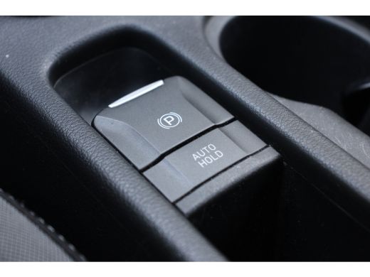 Hyundai Kona 1.6 GDI HEV Fashion | NL-AUTO! | CAMERA | ADAPTIVE CRUISE | TREKHAAK | DODE HOEK | ALL SEASON | D... ActivLease financial lease