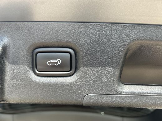 Hyundai Santa Fe 1.6 T-GDI PHEV Premium Sky Trekhaak | 360&deg; Camera | Stoelverwarming/Koeling | Memory seats | Elek... ActivLease financial lease