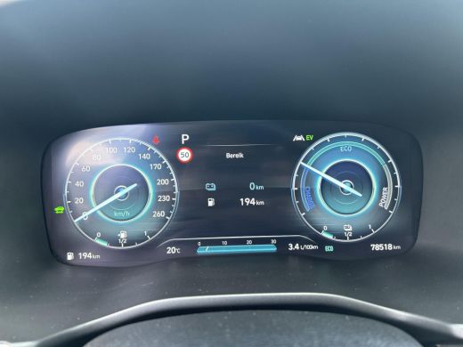 Hyundai Santa Fe 1.6 T-GDI PHEV Premium Sky Trekhaak | 360&deg; Camera | Stoelverwarming/Koeling | Memory seats | Elek... ActivLease financial lease