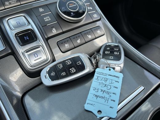 Hyundai Santa Fe 1.6 T-GDI PHEV Premium Sky Trekhaak | 360&deg; Camera | Stoelverwarming/Koeling | Memory seats | Elek... ActivLease financial lease