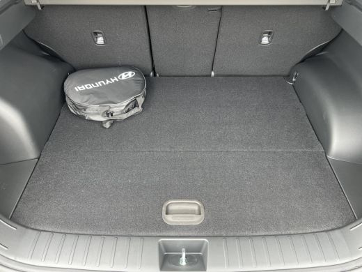 Hyundai Tucson 1.6 T-GDI PHEV Pure Edition | Uit voorraad leverbaar! | Stoel en stuur verwarming | Navigatie| Zw... ActivLease financial lease