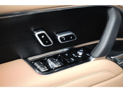 Land Rover Range Rover P460e HSE Hybrid ActivLease financial lease