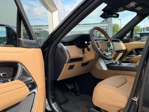 Land Rover Range Rover P460e HSE | Vierwielsturing | Shadow Pack | Pano | Head-up | Softclose | 4-Zone climate ActivLease financial lease