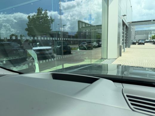 Land Rover Range Rover P550e Autobiography | Vierwielsturing | Shadow Pack | El.trekhaak | Softclose | Lederen hemel | H... ActivLease financial lease