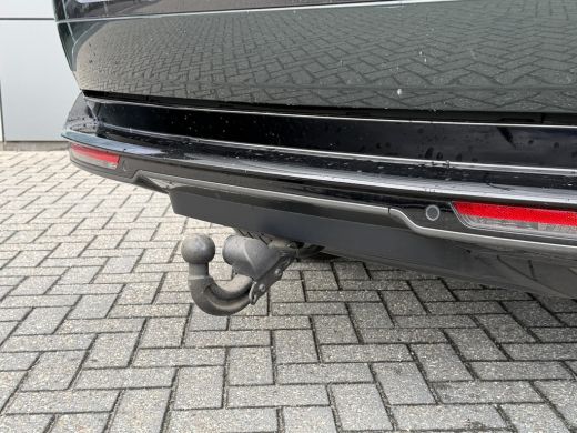 Land Rover Range Rover P550e Autobiography | Vierwielsturing | Shadow Pack | El.trekhaak | Softclose | Lederen hemel | H... ActivLease financial lease