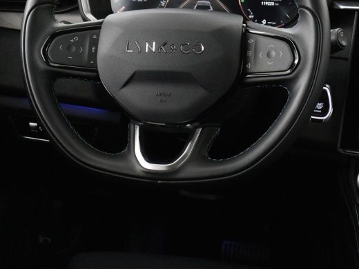 Lynk & Co 01 1.5 Plug In | SOH 91,6% | Panoramadak | Infinity by Harman | 360 Camera | Adaptive cruise | Stoel... ActivLease financial lease