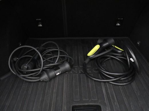 Lynk & Co 01 1.5 Plug In | SOH 91,6% | Panoramadak | Infinity by Harman | 360 Camera | Adaptive cruise | Stoel... ActivLease financial lease