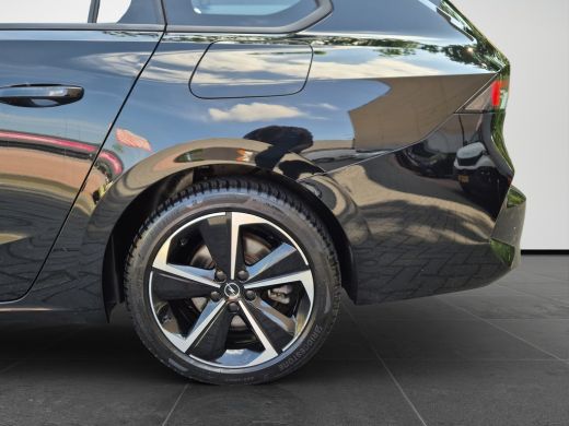 Opel Astra Sports Tourer 1.6 Turbo Hybrid 180pk | Adaptive Cruise | PDC ActivLease financial lease