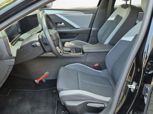 Opel Astra Sports Tourer 1.6 Turbo Hybrid 180pk | Adaptive Cruise | PDC ActivLease financial lease
