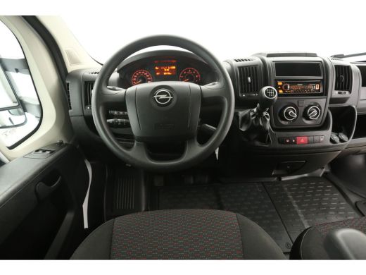 Opel Movano 2.2D 140PK 3.5t | Bakwagen | Laadklep | Camera | Airco | Cruise | 3 Zits | Laadbak ActivLease financial lease