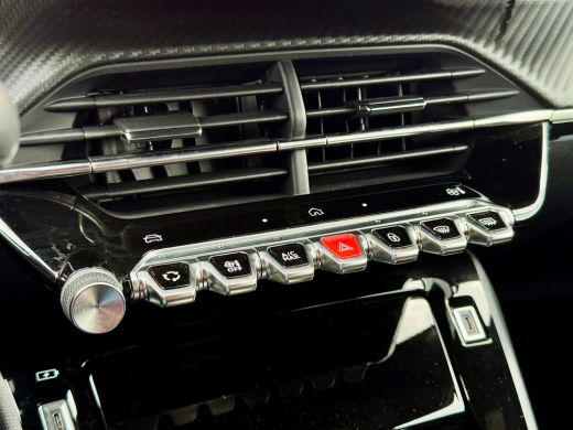 Peugeot 2008 1.2 Hybrid 136 GT | Cruise Control | Achteruitrij Camera ActivLease financial lease